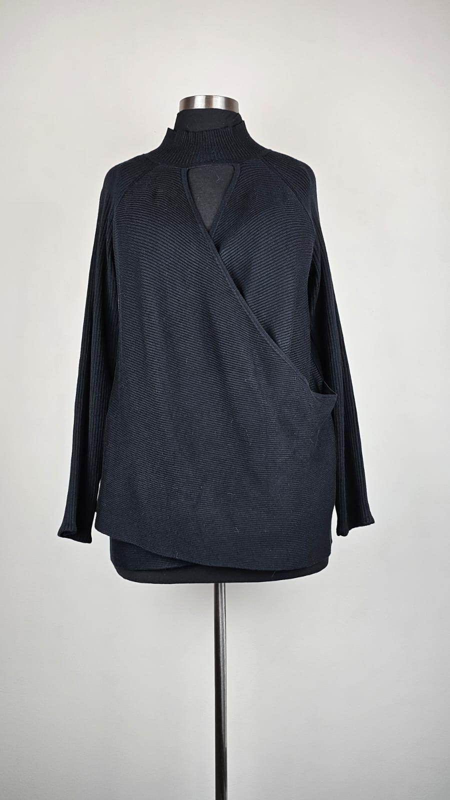 Sweater Premium I.N.C.  Talla XL