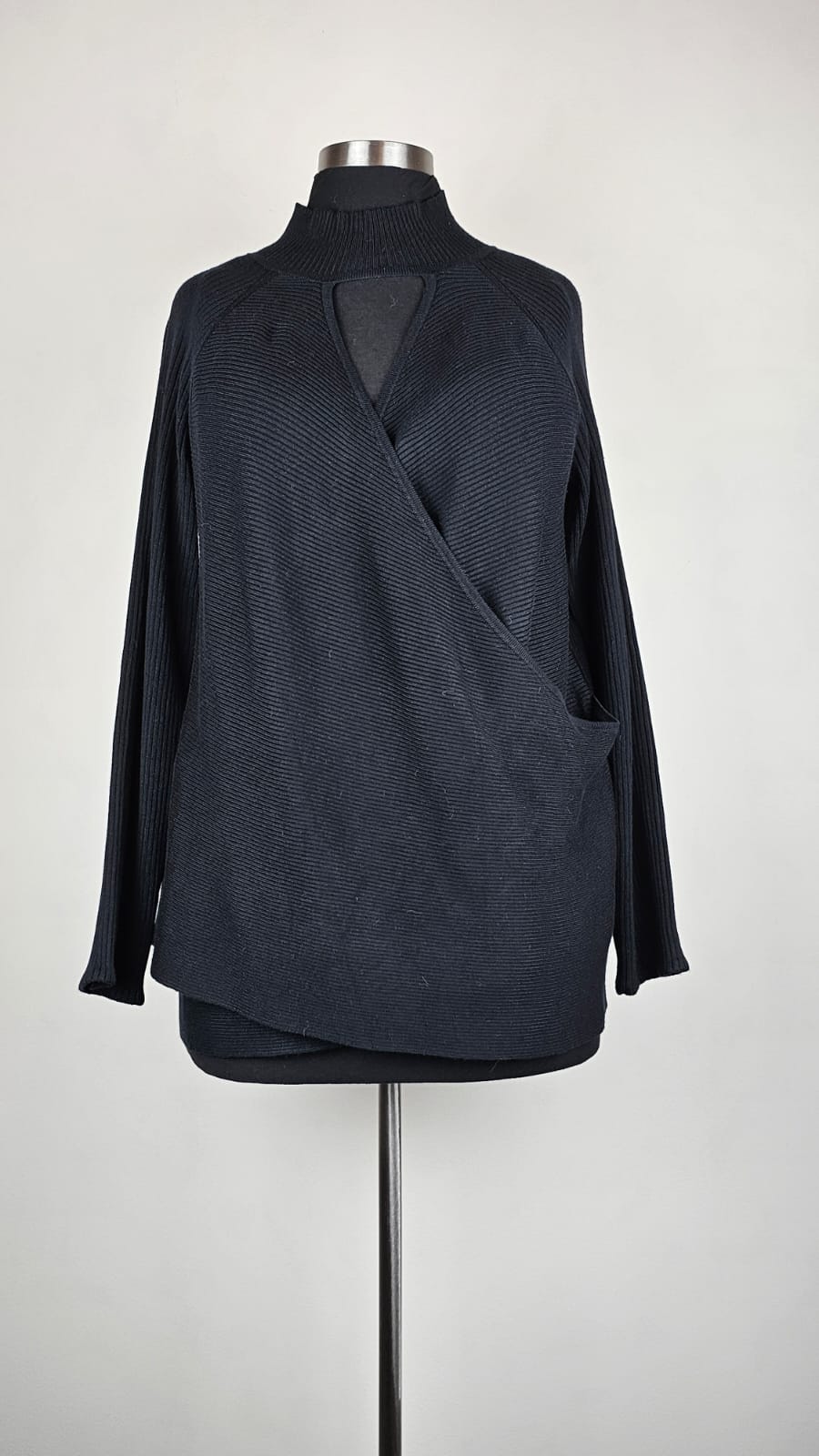 Sweater Premium I.N.C.  Talla XL