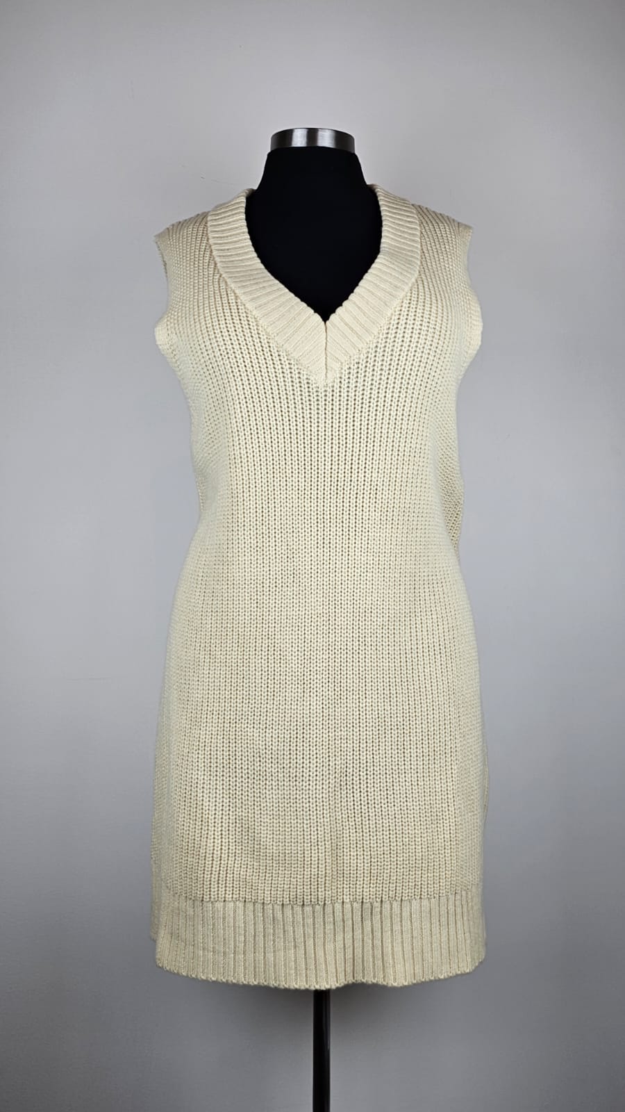Sweater Premium DIVIDED  Talla S