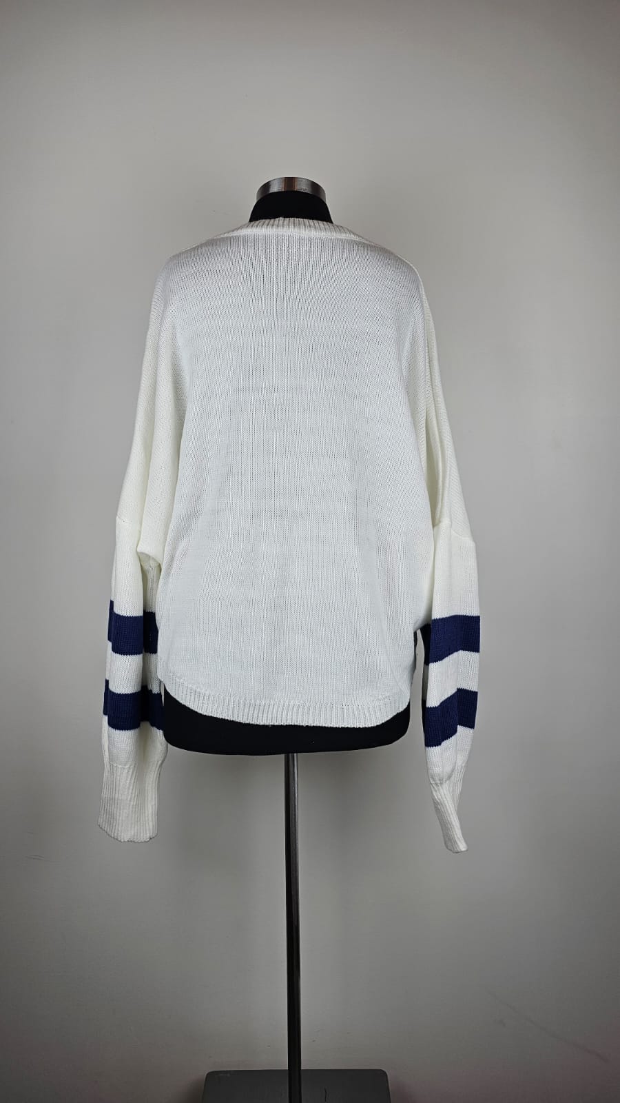 Sweater Sin Marca  Talla L