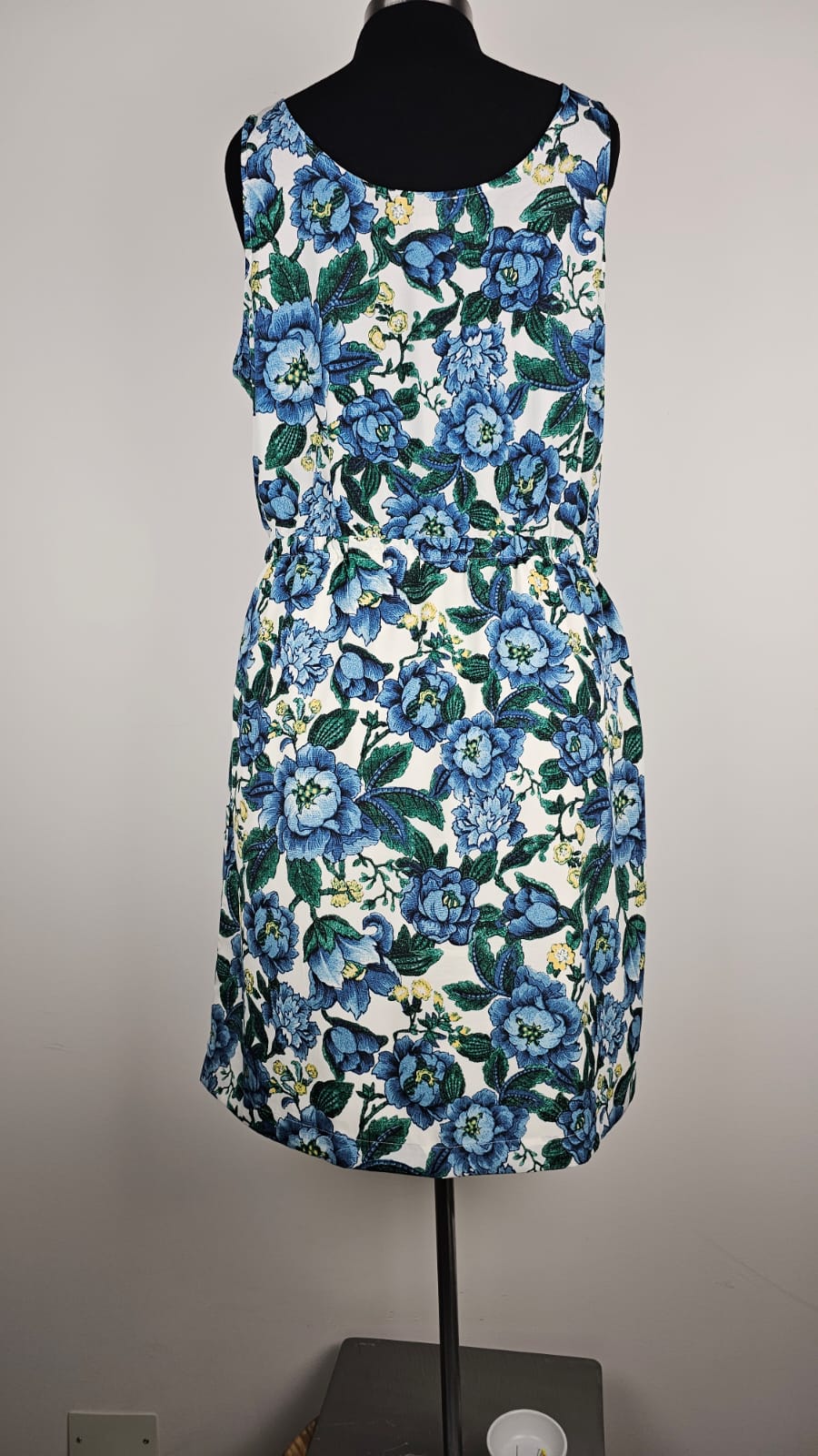 Vestido Premium LOFT   Talla M