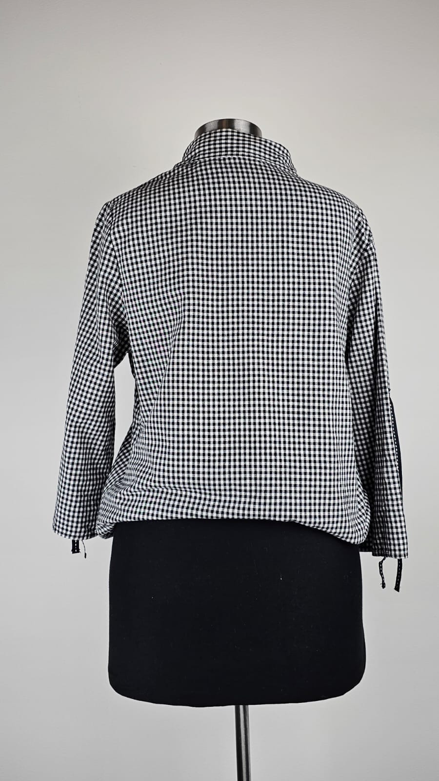 Blusa Premium DRAPER's & DAMON´s   Talla S