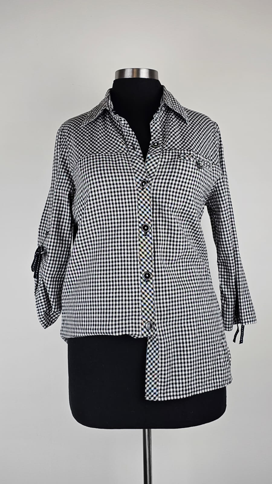 Blusa Premium DRAPER's & DAMON´s   Talla S