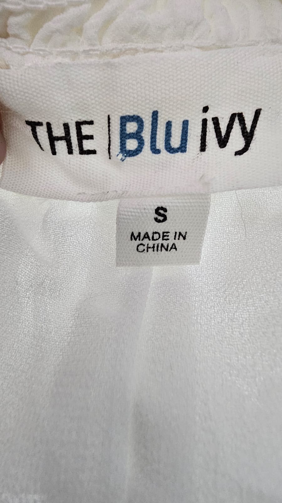 Blusa Premium THE BLUIVY   Talla L