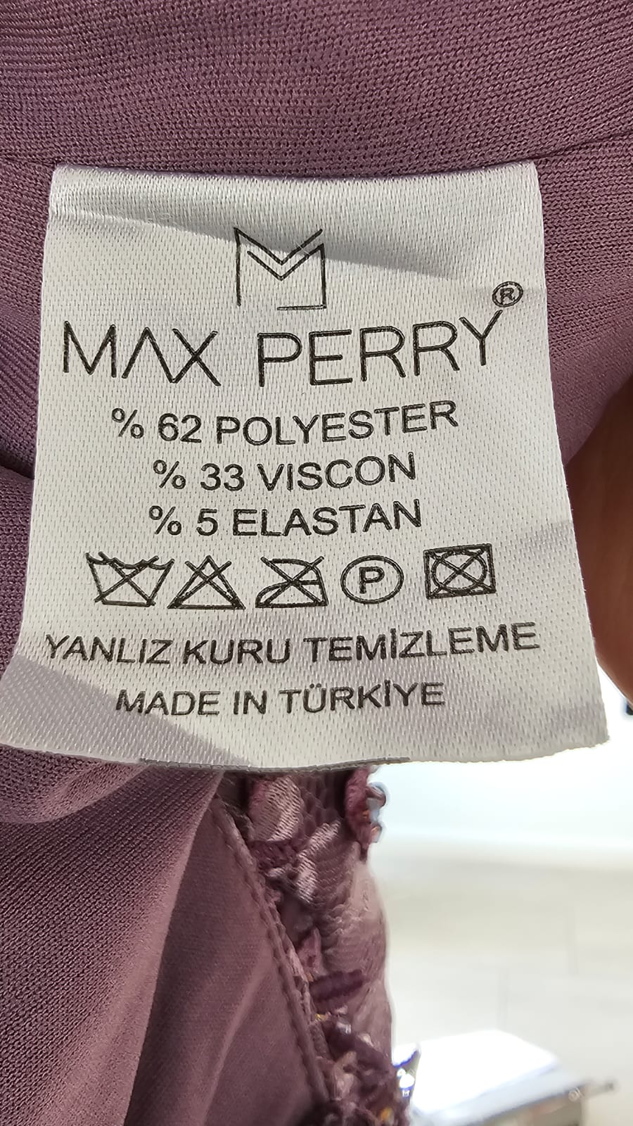Fiesta Premium Max Perry    L