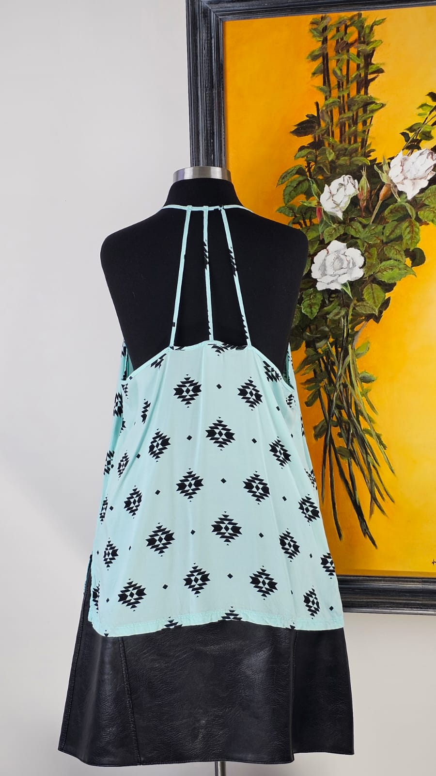 Girls Top No Boundaries   Talla L