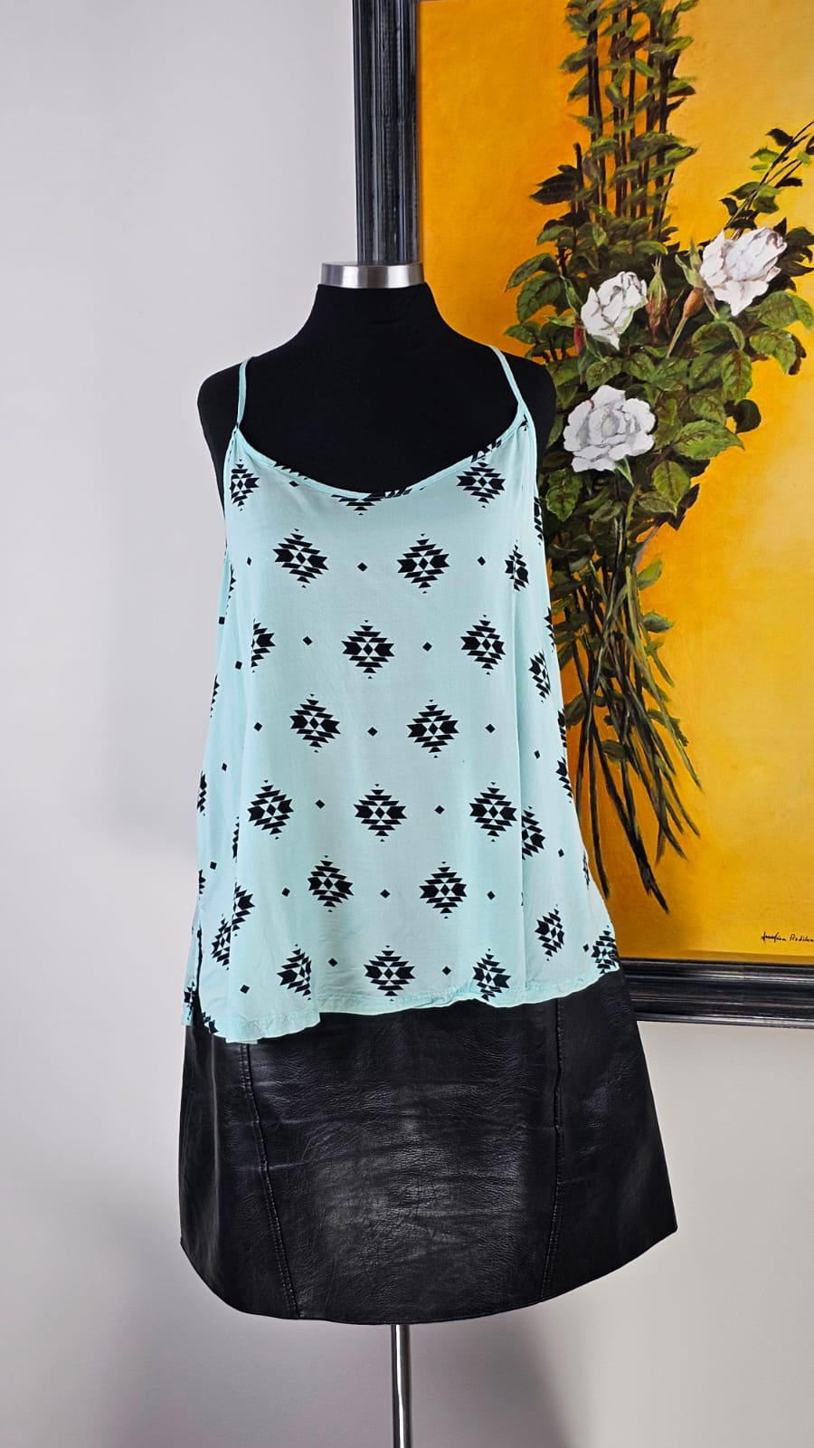 Girls Top No Boundaries   Talla L