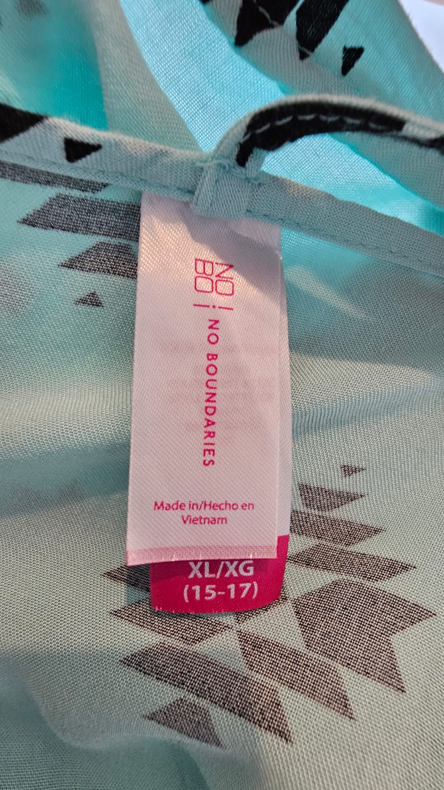Girls Top No Boundaries   Talla L