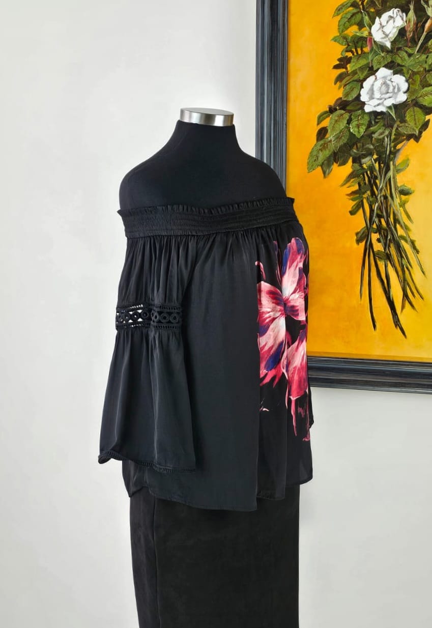 Blusa Top Premium JENNIFER LOPEZ  Talla L