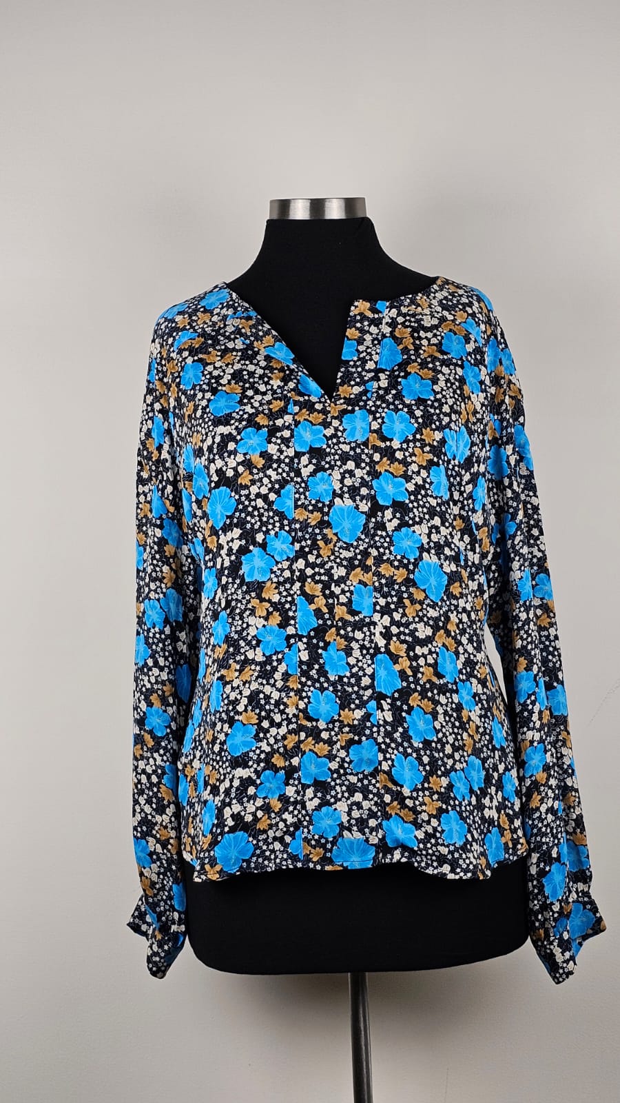 Blusa Premium Ann Taylor  Talla L