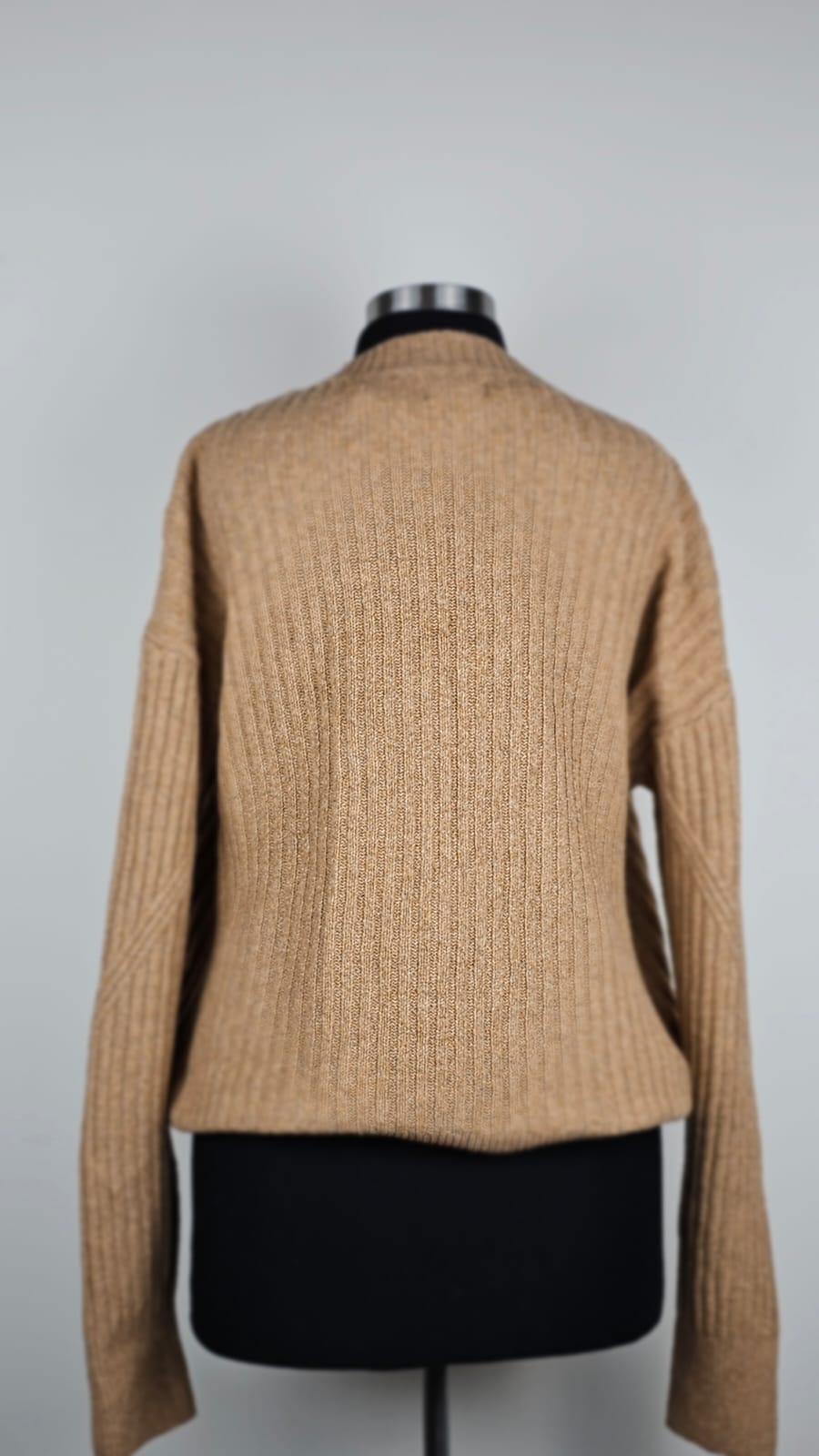 Sweater Premium Simple Vera  Talla M
