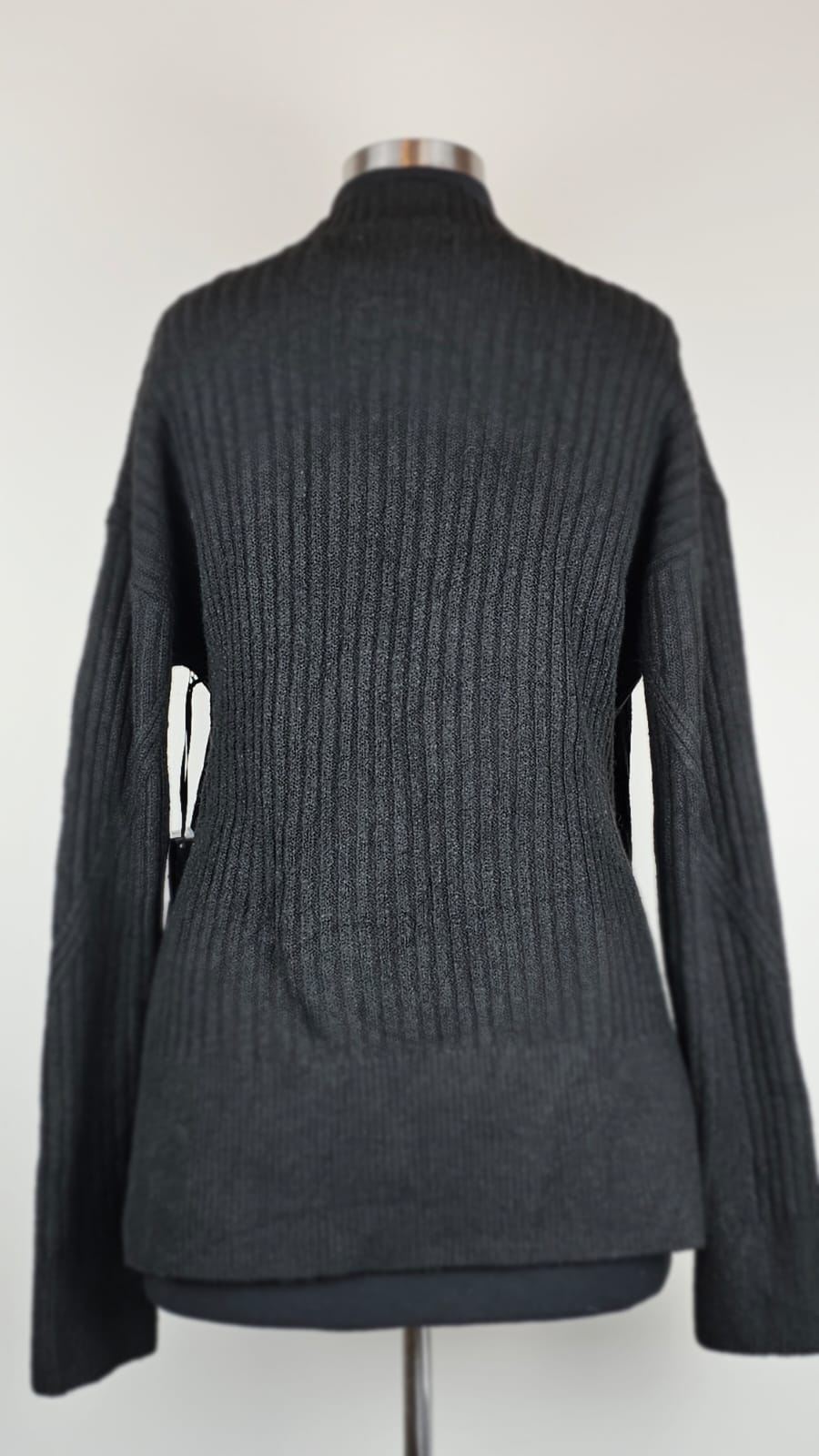Sweater Premium Simple Vera  Talla M