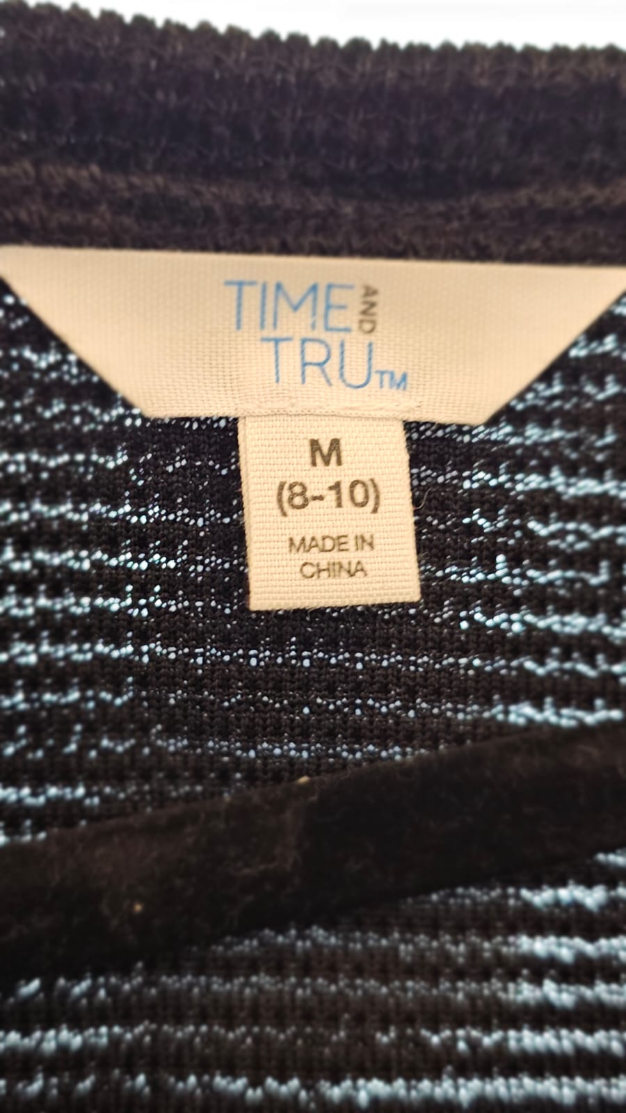 Sweater Premium Time and True  Talla M