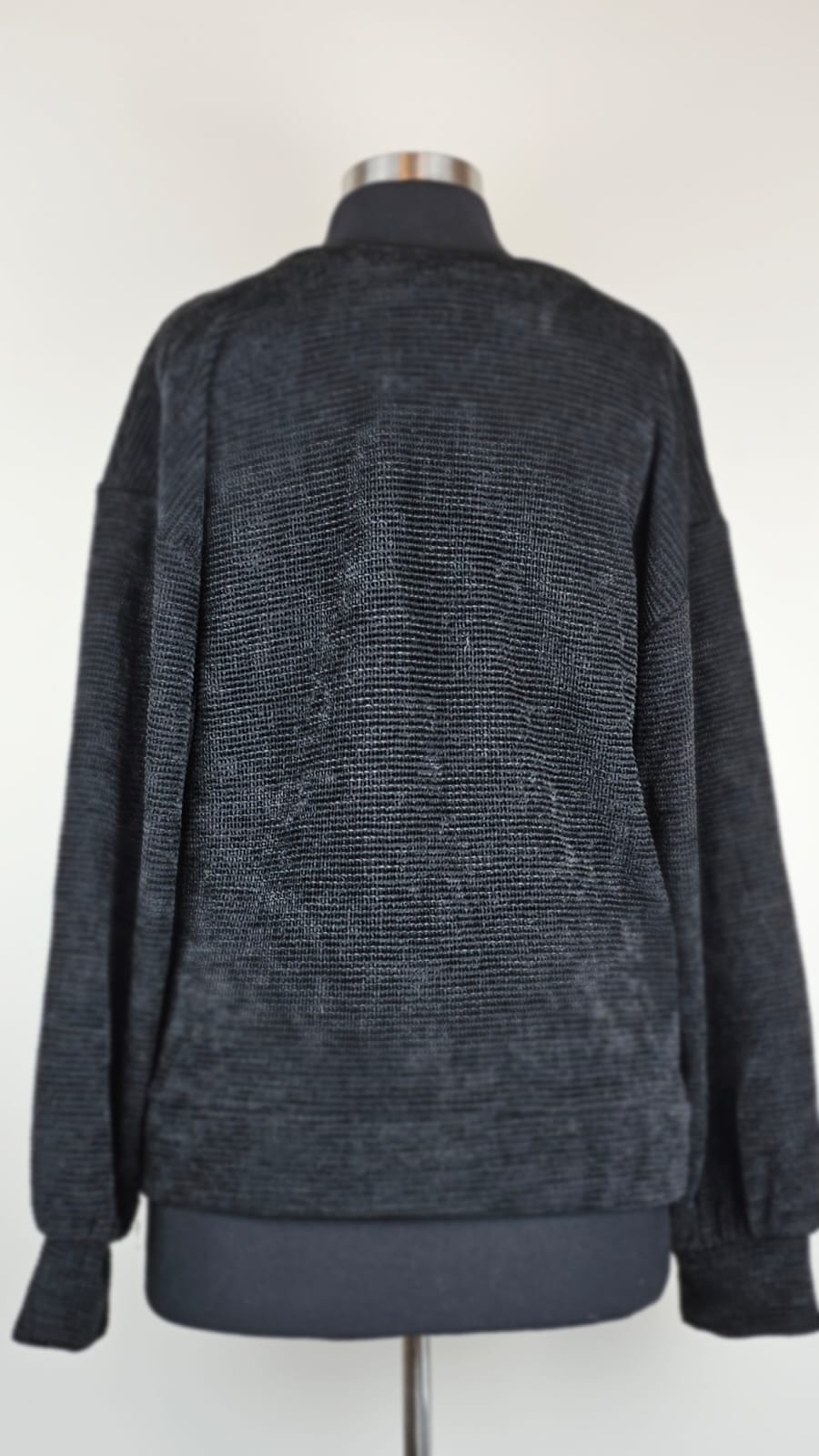 Sweater Premium Time and True  Talla M