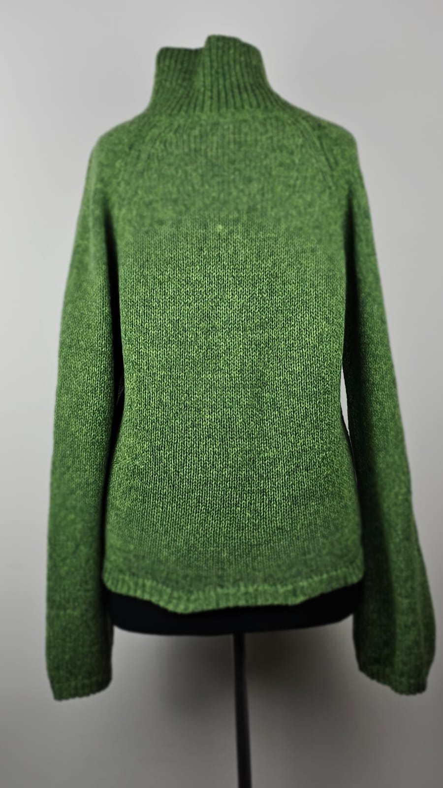Sweater Premium New In  Talla L