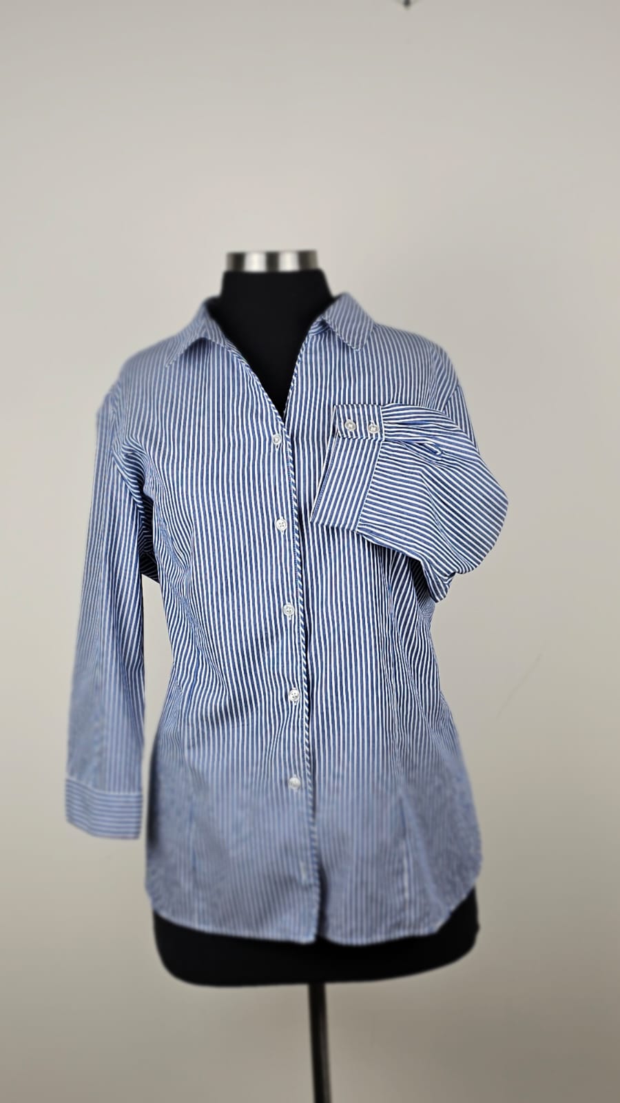 Blusa Premium Christ. opher & banks  Talla XL